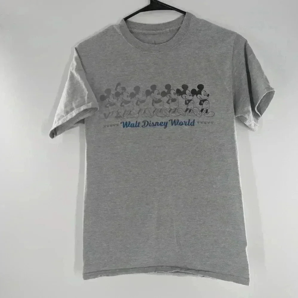 Walt Disney World Disney Parks Mickey Mouse Gray T-Shirt Small